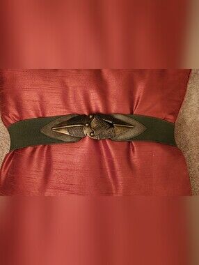 Elastic Waist Belt with Decorative Antique Brass Buckle - Olive